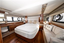 Sunseeker Predator 64 - MY2011