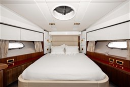 Sunseeker Predator 64 - MY2011
