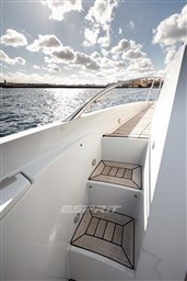 Sunseeker Predator 64 - MY2011