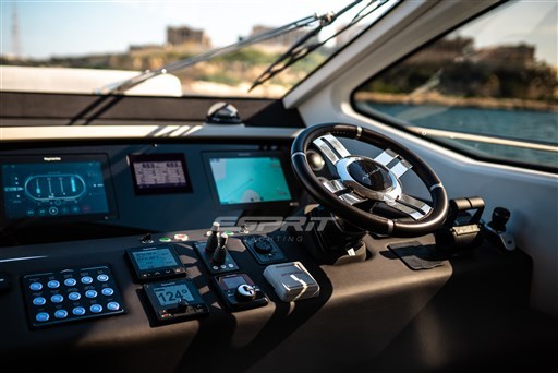 2019 AZIMUT 66 FLYBRIDGE 