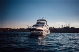 2019 AZIMUT 66 FLYBRIDGE 