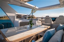 2019 AZIMUT 66 FLYBRIDGE 