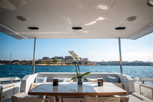 2019 AZIMUT 66 FLYBRIDGE 