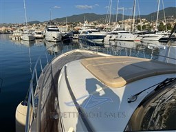 94256849-79e5-4826-851e-1b7372345752