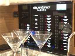 De Antonio Yachts_D42_36