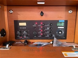 Beneteau Oceanis 48 (14)