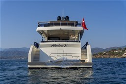 Albatros-Explorer-5-scaled