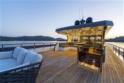 Albatros-Explorer-19-scaled