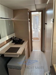 nautitech open 18 master cabin