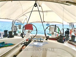 95bccfb4-8fba-4c49-8b50-fc5163e07786