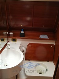 f001eb2e-c721-4c66-9dea-88c48704c15c