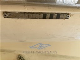 absolute-47-30546120212369545149574954704569x