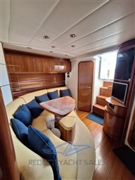 pershing 43 OCCASION BATEAU OCEAMBER VAR HYERES (14)