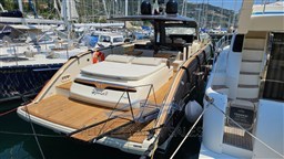 Invictus 460 (20)