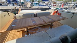 Invictus 460 (9)