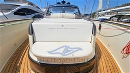 Invictus 460 (4)
