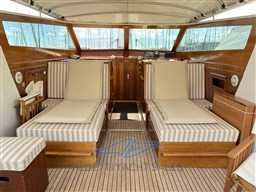 POZZETTO CON CHAISE LONGUE APERTE2.jpeg