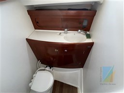 Beneteau Antares Série 9 (11)