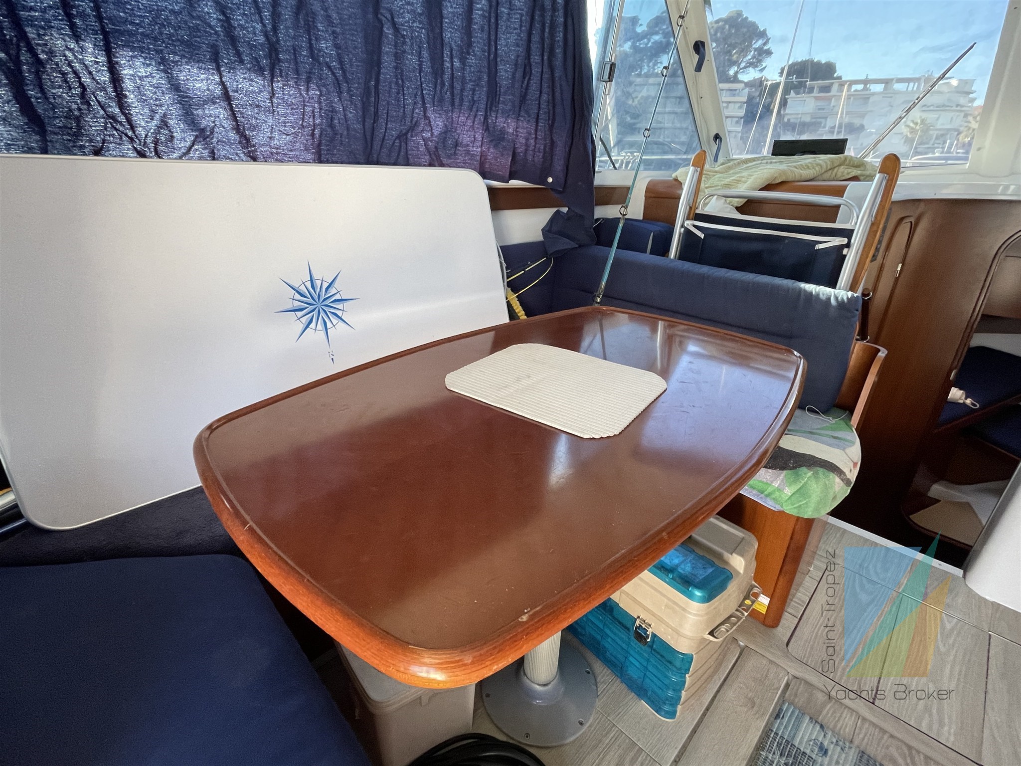 Beneteau Antares Série 9 (9)