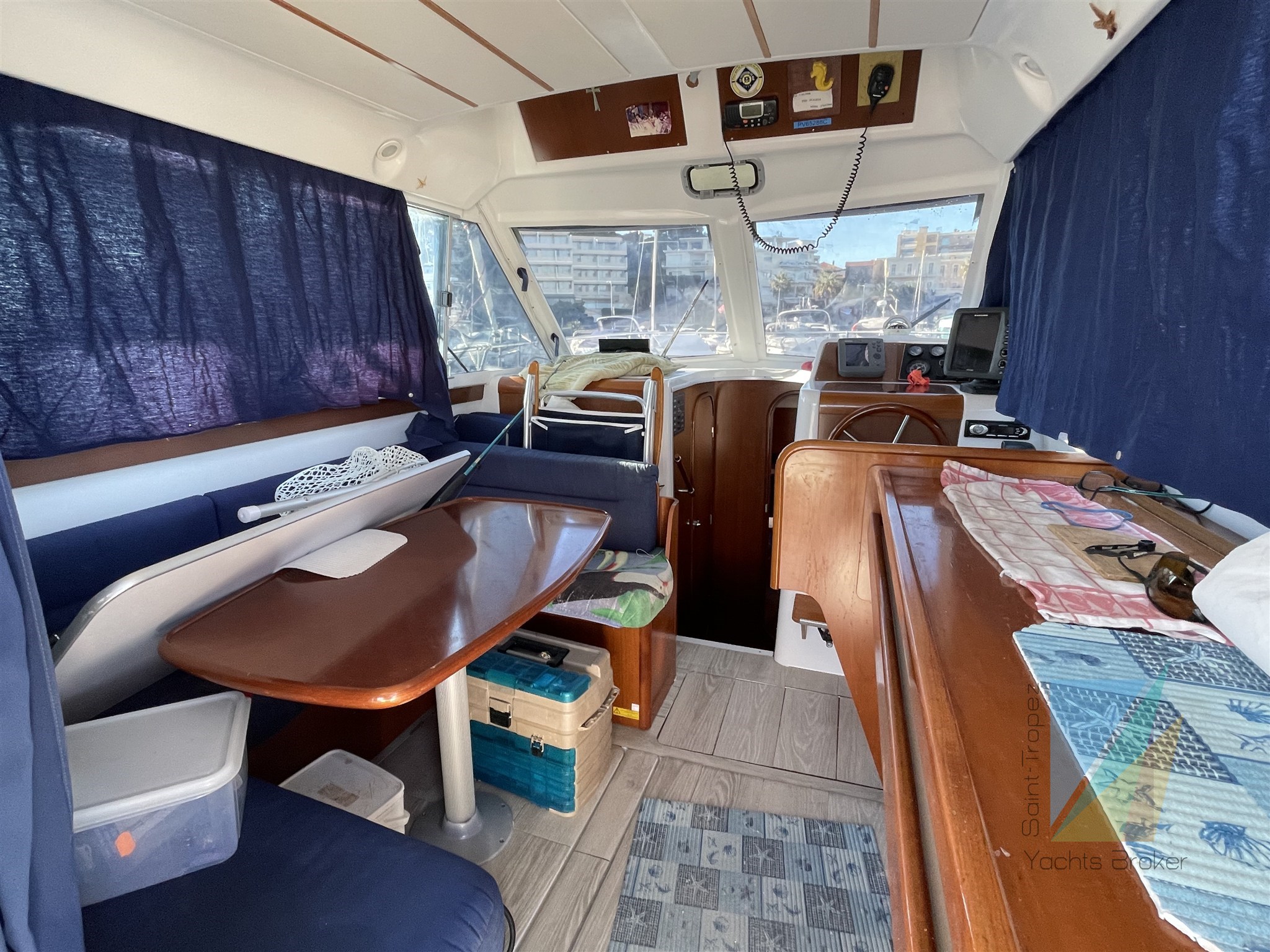 Beneteau Antares Série 9 (6)