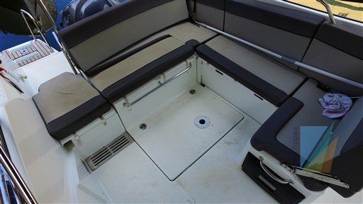 Cap_Camarat_7.5_DC_Serie_2_8