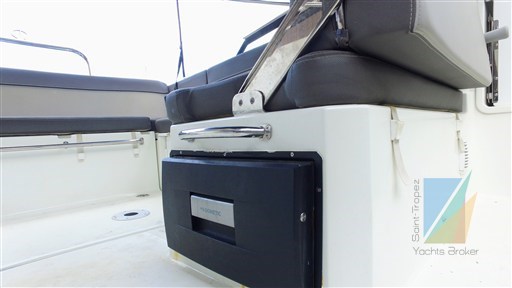 Cap_Camarat_7.5_DC_Serie_2_23