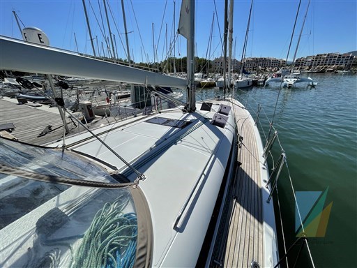 SUN ODYSSEY 490 (32)