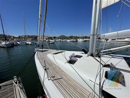 SUN ODYSSEY 490 (2)