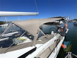 SUN ODYSSEY 490 (11)