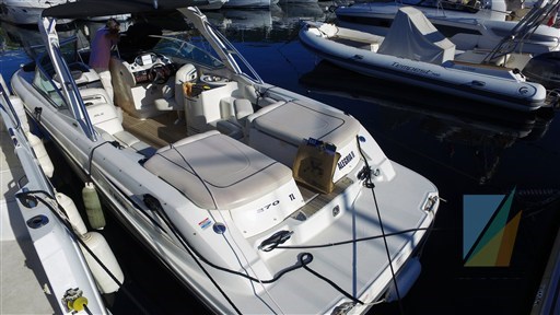 Sea_Ray_270_SLX_4