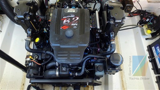 Sea_Ray_270_SLX_25