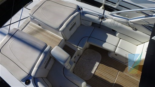 Sea_Ray_270_SLX_22
