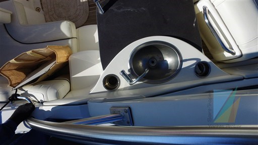 Sea_Ray_270_SLX_21
