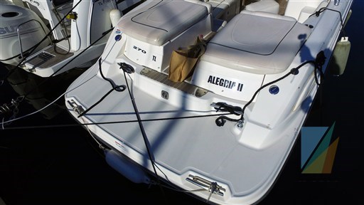 Sea_Ray_270_SLX_5