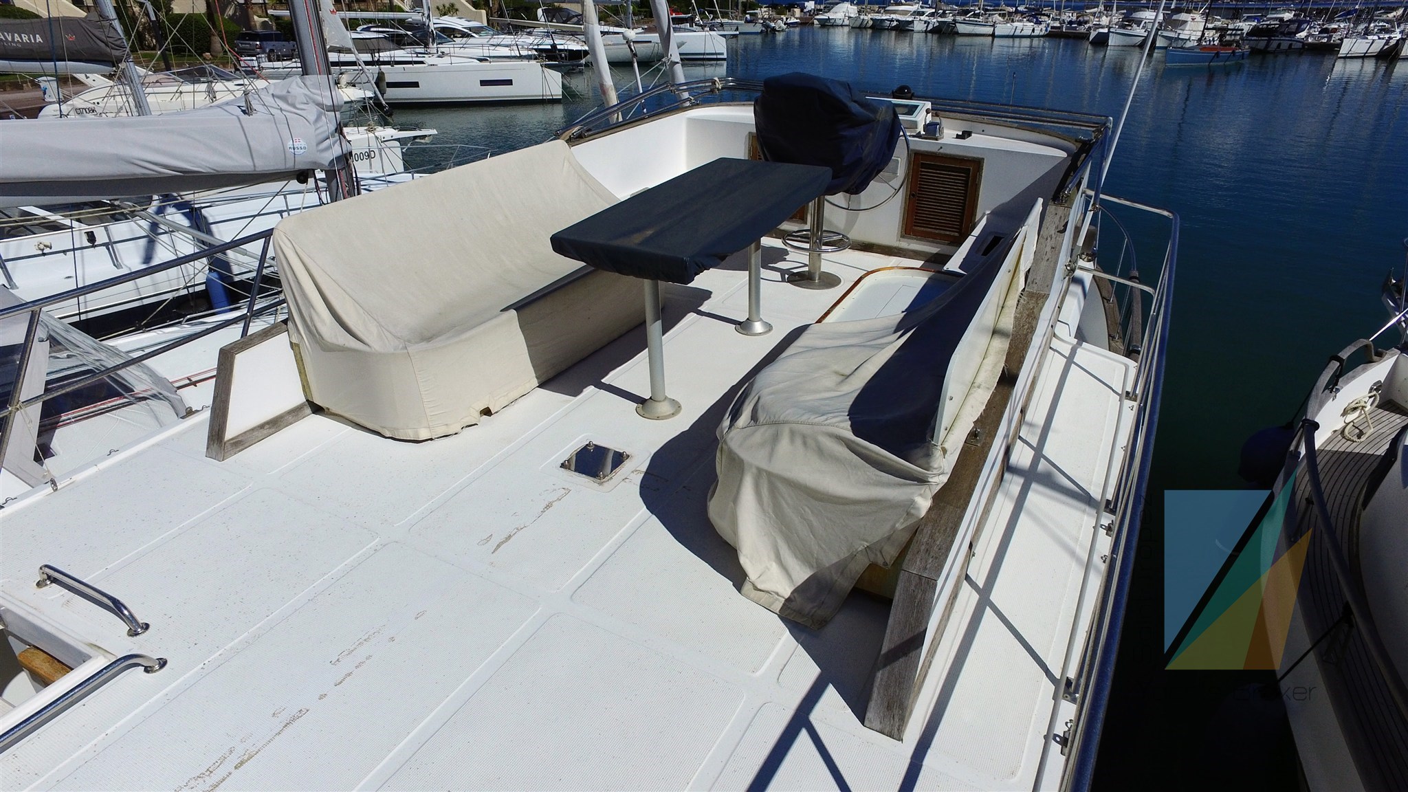 FU-AI_Trawler_42_37