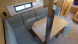 Bavaria_C42_26
