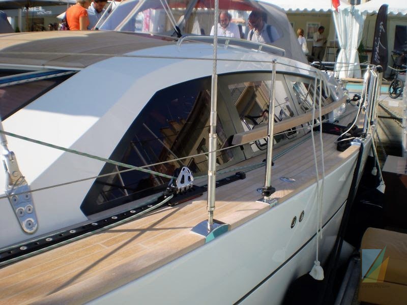 Wauquiez-pilot-saloon-48e-4