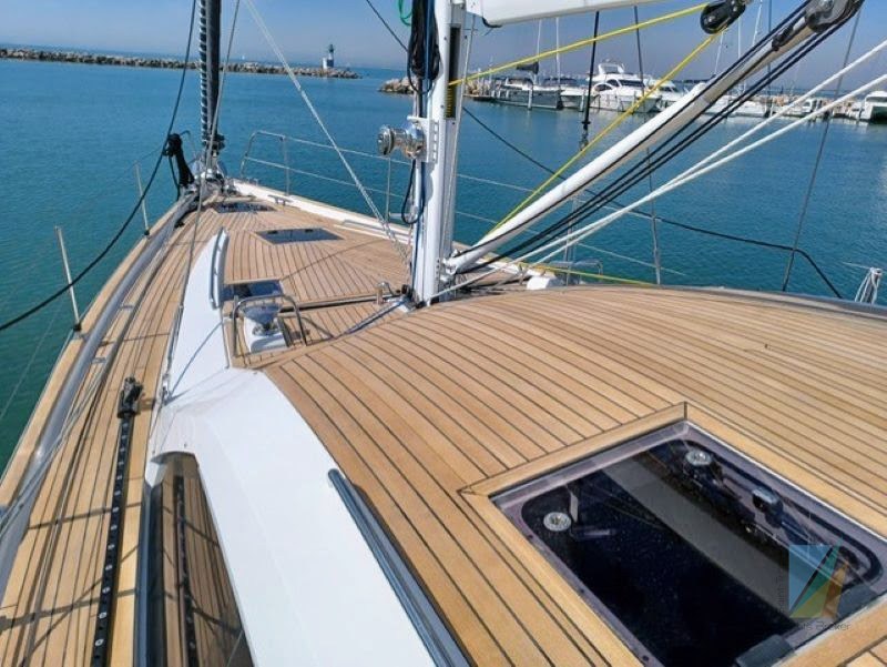 Wauquiez-pilot-saloon-48e-7