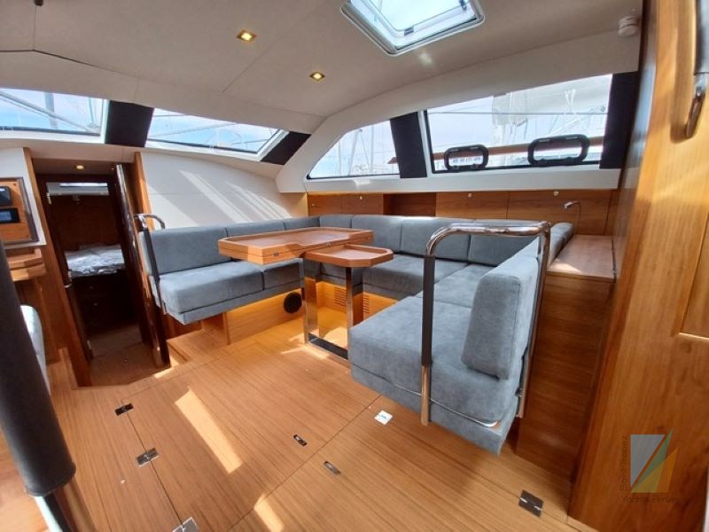 Wauquiez-pilot-saloon-48e-29