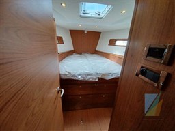 Wauquiez-pilot-saloon-48e-38