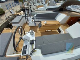 Wauquiez-pilot-saloon-48e-9
