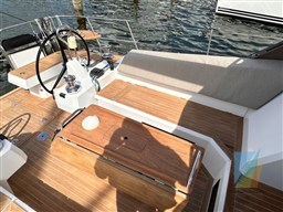 Wauquiez-pilot-saloon-48e-10