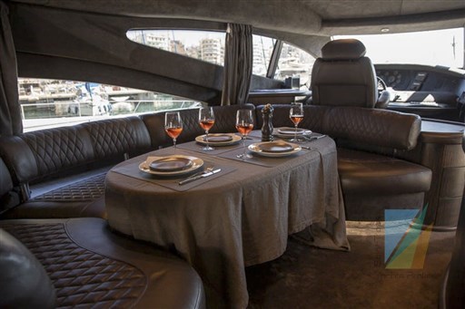 Azimut 68E