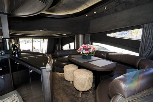 Azimut 68E
