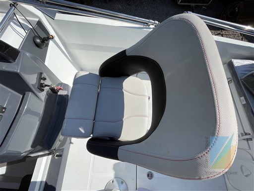 BENETEAU FLYER 6.6 SUNDECK (56)