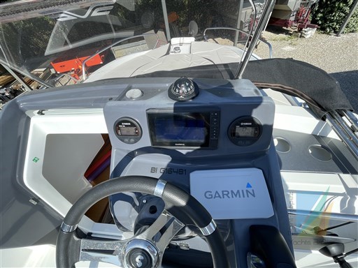 BENETEAU FLYER 6.6 SUNDECK ( (11)