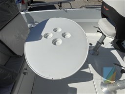 BENETEAU FLYER 6.6 SUNDECK (7)