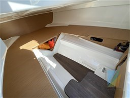 BENETEAU FLYER 6.6 SUNDECK (44)