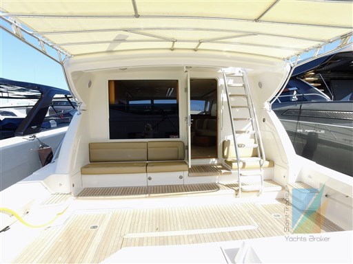 BERTRAM_540_Convertible_10