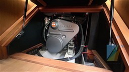 Beneteau_Sense_50_10